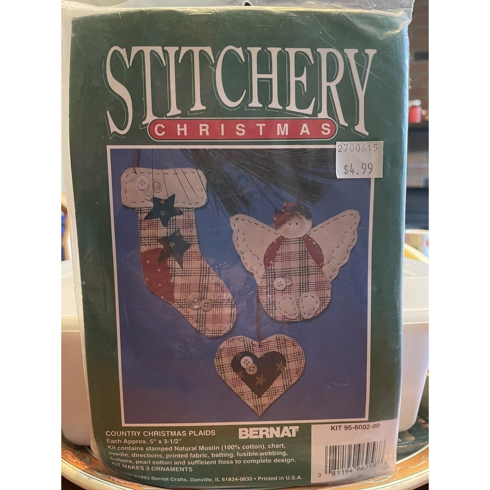 Vintage 1993 Bernat Stitchery Christmas Country Handmade Ornament Kit NEW‎